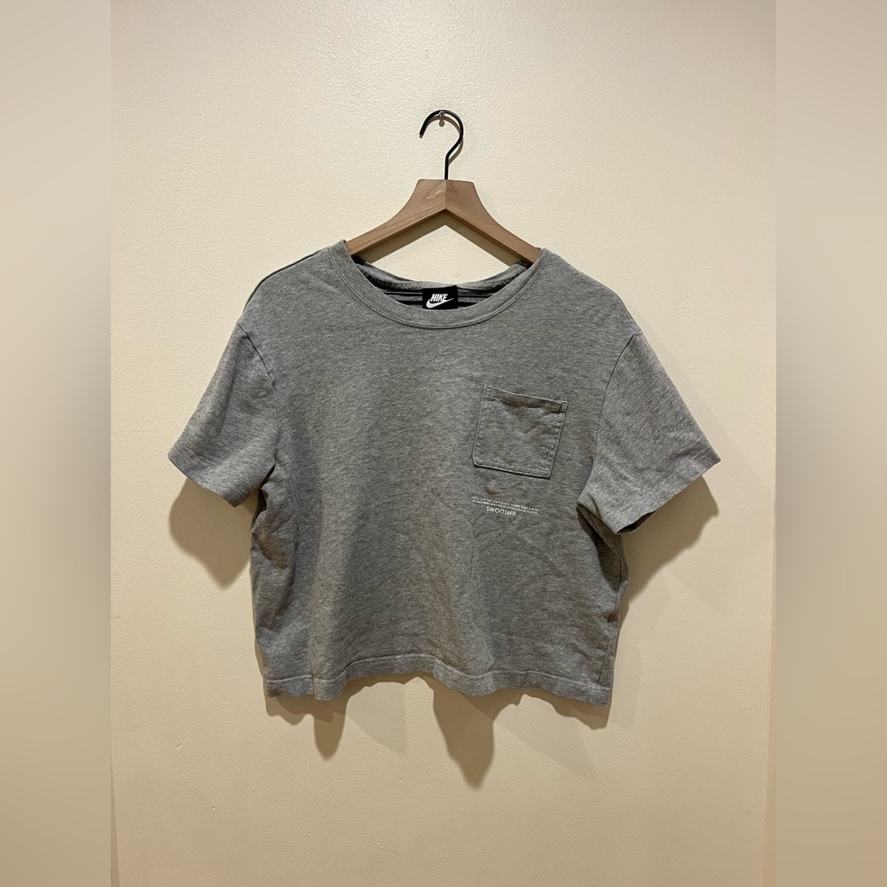 Nike Women's Gray Cropped Pocket Tee